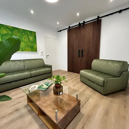 Wally アパート トレヴィーゾ